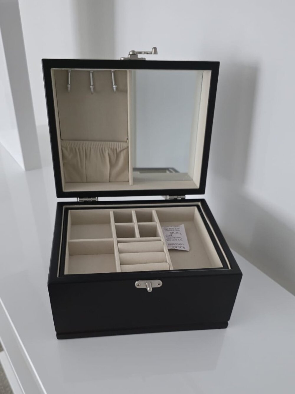 Black Stained Keepsake & Jewellery Box🆕🆕🆕